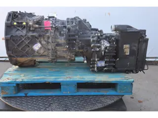 ZF 12AS2301OD+INT 81.32004-6106 (bj 2007)