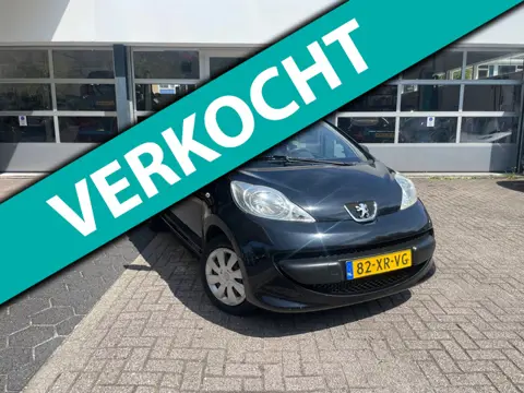 Peugeot 107 1.0-12V XR