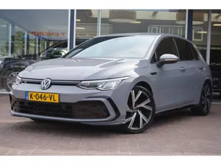 Volkswagen Golf 1.5 eTSI R-Line | Automaat | CarPlay| Vol opties | Digitaal | 18 inch | Dealerauto |