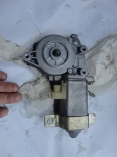 Rh window lifter motor for Ferrari Testarossa