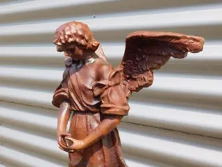 Tuinbeeld staande engel, engel