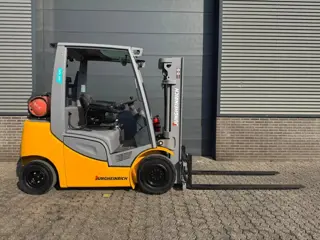 Jungheinrich TFG425s 2,5 ton LPG heftruck (bj 2019)