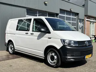 Volkswagen Transporter 2.0 TSI L1H1 Benzine Airco Cruise controle Navigatie Apple carplay Parkeerhul