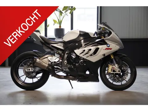 BMW S 1000 RR Nieuwstaat | Volledige Onderhoudshistorie | Akrapovic | Bomvol Performance Parts