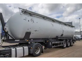 Spitzer Silo EUROVRAC-SK 2460 60M³/5xCOMP (bj 2010)