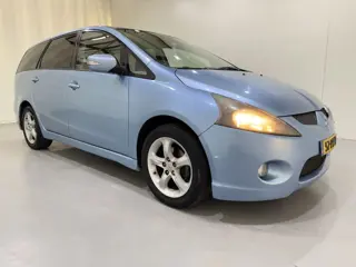 Mitsubishi Grandis 2.4-16V Intense 7-pers. (bj 2005)