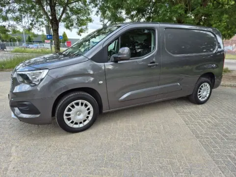 OPEL COMBO L2H1*Airco*Navi*Euro 6*