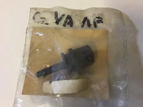 Luchttemperatuur sensor Opel Calibra 90442182