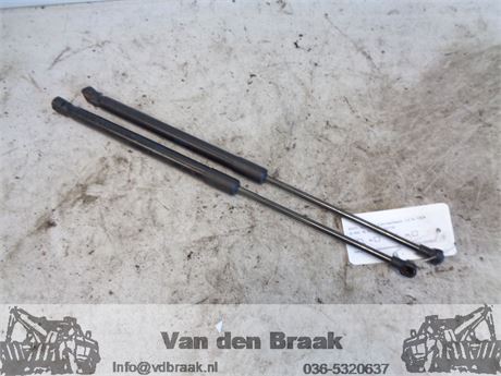 Seat Ibiza Hatchback 2008-2015 Achterklepzuigers