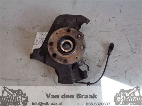 Opel Corsa 1.2 16V 2006-2015 Fusee rechts voor