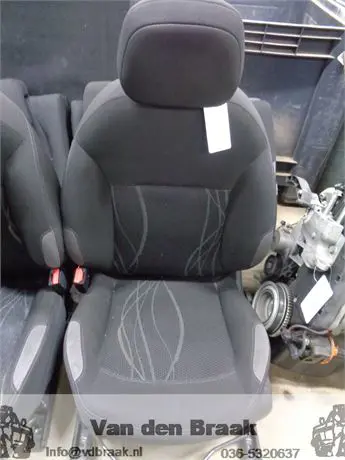 Peugeot 208 5 drs 2012-2019 Bestuurdersstoel