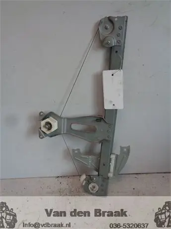 Toyota Aygo 2005-2014 Raammechaniek rechts handbediend