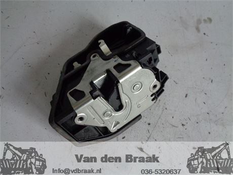 BMW 5-serie E60 Sedan 2003-2007 Deurslot linksachter