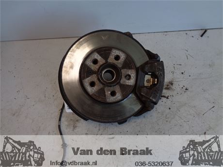 Volkswagen Polo 6R 1.2 TDi 2009-2014 Fusee rechts voor