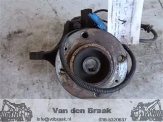 Peugeot 208 1.2 VTi 2012-2019 Fusee rechts voor