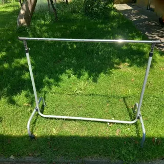 kledingrek - verstelbaar