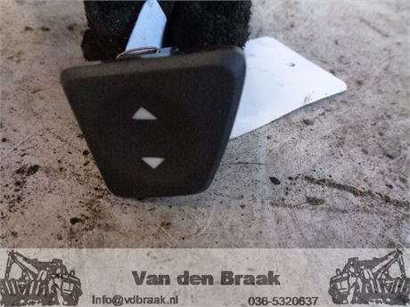 Fiat 500 2007-2016 Electrische raamschakelaar rechts voor