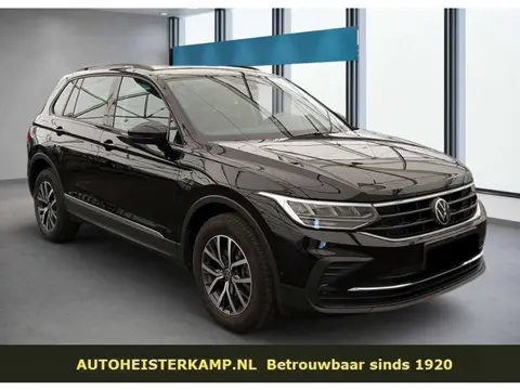 Volkswagen Tiguan 1.4 TSI eHybrid ACC Trekhaak Head-Up Camera Stoelverwarming