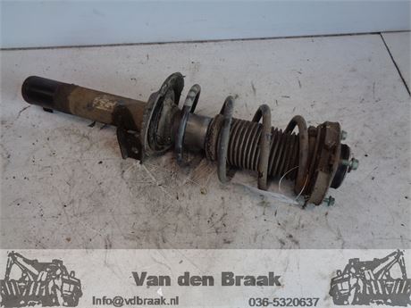 Audi A3 2.0 FSi 2003-2008 Veerpoot voorzijde