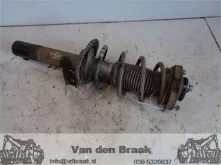 Audi A3 2.0 FSi 2003-2008 Veerpoot voorzijde