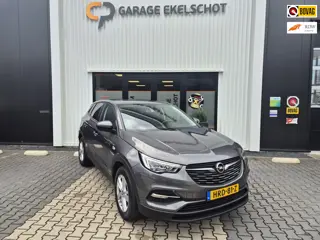 Opel GRANDLAND X 1.2 Turbo Business Edition