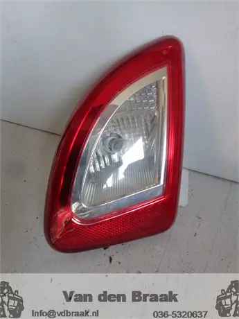 Renault Twingo 2011-2014 Achterlicht op achterklep rechts