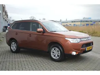 Mitsubishi Outlander 2.2 DI-D Intense bj13 ecc Cruise trekhaak