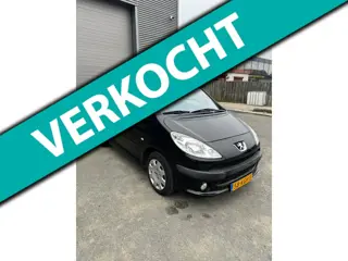 Peugeot 1007 1.6-16V Sublime