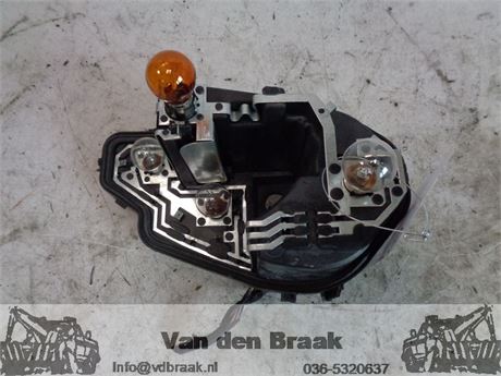 Seat Ibiza 5 drs 2008-2015 Lamphouder tbv het achterlicht links