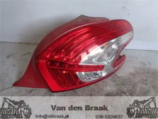 Peugeot 208 2012-2015 Achterlicht links