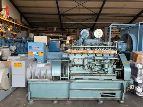POYAUD Poyaud Leroy Somer 330 kVA noodstroom generatorset ex Emergency