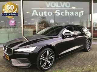Volvo V60 2.0 B3 Momentum Advantage Automaat | Rijklaar incl 12 mnd Bovag | Carplay Darktint Trekhaa
