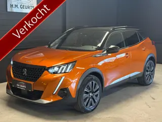 Peugeot 2008 1.2 GT Pack Automaat Pano Alcantara 360Cam Navi 18inch 155PK! !! VERKOCHT !!