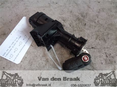 Fiat 500 2007-2016 Contactslot met sleutel