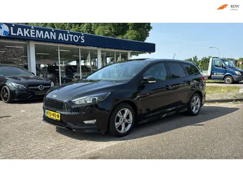 Ford Focus Wagon 1.5 ST Line Blackline Huurkoop Inruil APK Garantie