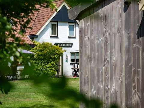 Sfeervol vakantiehuis ideaal gelegen aan de rand van De Koog