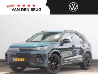 Volkswagen Tiguan 1.5 eHybrid R-Line Edition | Trekhaak | Black style | Panoramadak | 360° Camera | 