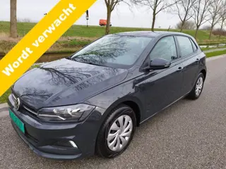 Volkswagen Polo 1.0 MPI Comfortline ** 67.823 KM ** Clima ** Bluetooth