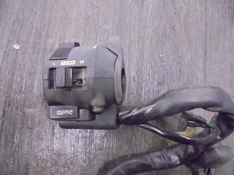 STUURSCHAKELAAR LINKS Honda VF 700 750 Supermagna 1988 -