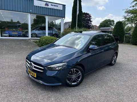 Mercedes-Benz B-Klasse 180 Advantage Automaat Panoramadak