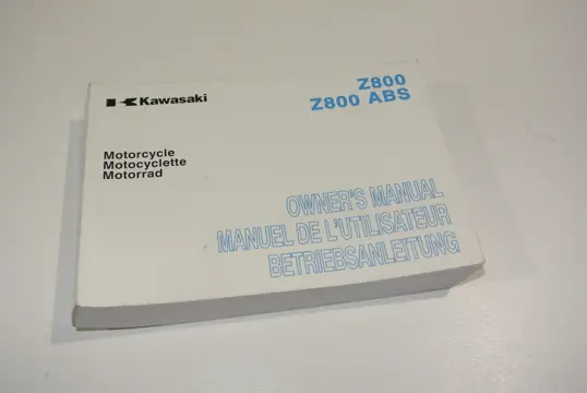 INSTRUCTIEBOEKJE Kawasaki Z 800 2013 - 2014