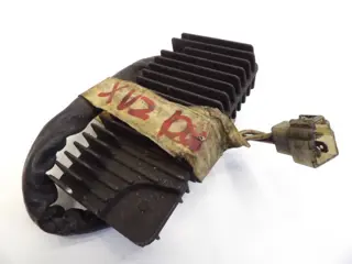 SPANNINGSREGELAAR Yamaha XVZ 1200 Venture 1985 - 1992