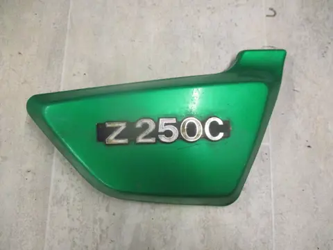 RECHTER ZIJKUIP KLEIN Kawasaki Z 250 1980 - 1983