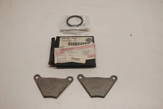 REMBLOKKEN ACHTER Harley Davidson Touring 1966 - 1983