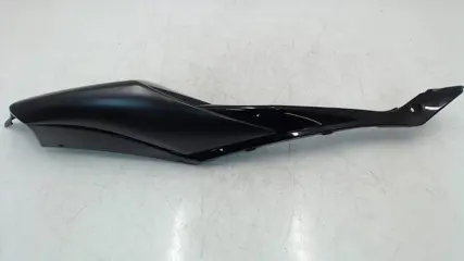RECHTER ACHTERKANT Suzuki GSX R 750 2008 - 2010
