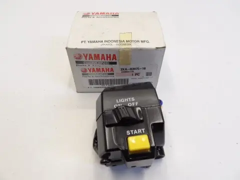 STUURSCHAKELAAR RECHTS Yamaha Overige Yamaha 1960 - 2021