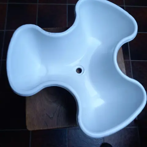 bloembak , steen/ aardenwerk