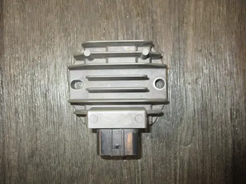 SPANNINGSREGELAAR KTM 890 Duke 2020 - 2022