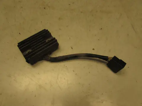 SPANNINGSREGELAAR Kawasaki ER 5 1997 - 2005