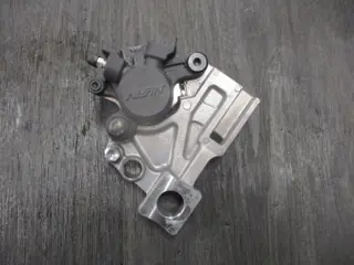 ACHTER REMKLAUW Suzuki GSR 750 2011 - 2016